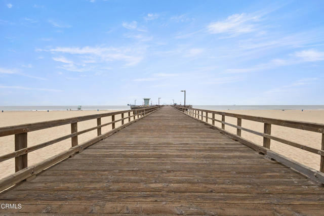 1515 N 6th Place, Port Hueneme CA: https://media.crmls.org/mediaz/bc34480b-0509-4c8e-b4bc-deba7cc25228.jpg