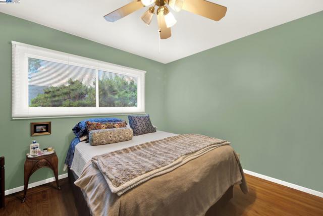 Image 27 of 32 For 3627 Loma Vista Ave