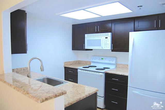 Image 7 of 22 For 43376 Cook Street 87