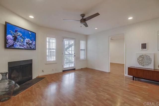 Detail Gallery Image 8 of 46 For 3961 Hortensia St #H4,  San Diego,  CA 92110 - 2 Beds | 2 Baths