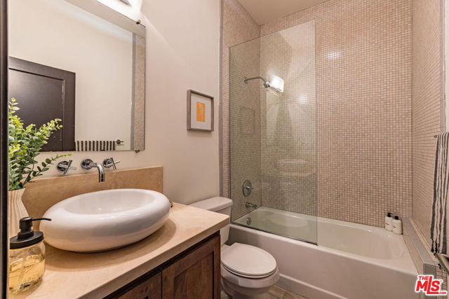 2465 N Gower Street, Los Angeles CA: https://media.crmls.org/mediaz/bc366e4c-dcc7-43f1-ae6d-47bd9f6b4131.jpg