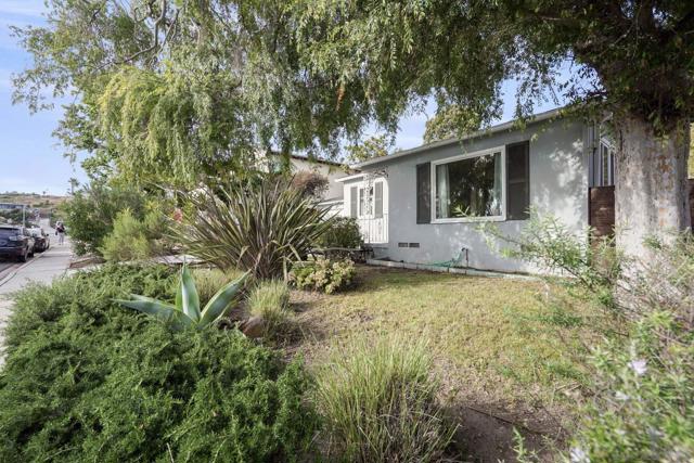 Image 2 of 29 For 5277 Cass St