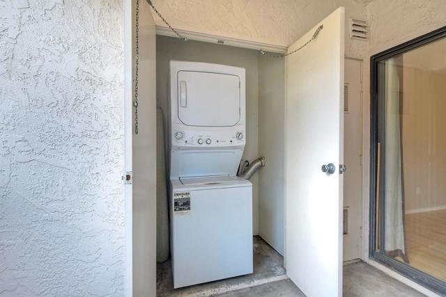 13006 Wimberly Square, Rancho Bernardo (San Diego) CA: https://media.crmls.org/mediaz/bc374af6-01ab-4519-b40d-6c04b127f3b0.jpg