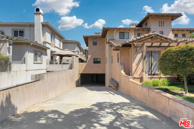 2449 Oswego Street, Pasadena CA: https://media.crmls.org/mediaz/bc381348-ebcf-47ba-8bc0-d8f6fd0b30f8.jpg