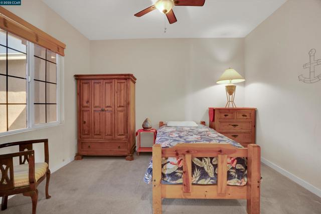 1030 Clear Lake Dr, Oakley CA: https://media.crmls.org/mediaz/bc383650-dd12-42cf-91df-ef5c2e93cf5f.jpg