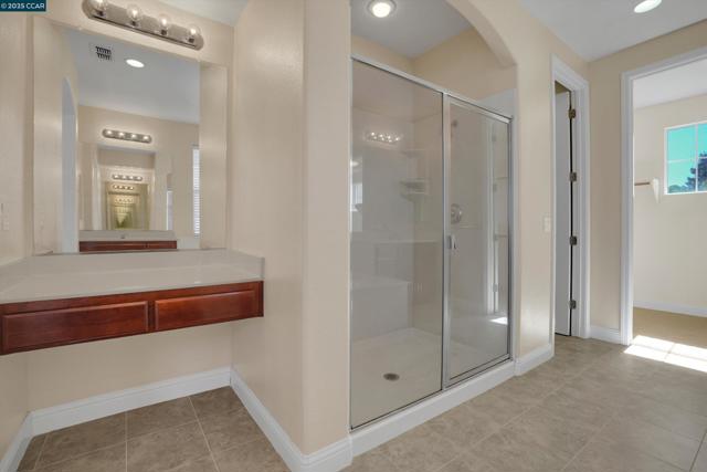 1411 Granite Creek Dr, Patterson CA: https://media.crmls.org/mediaz/bc383829-8070-4814-9446-80432ba1400a.jpg