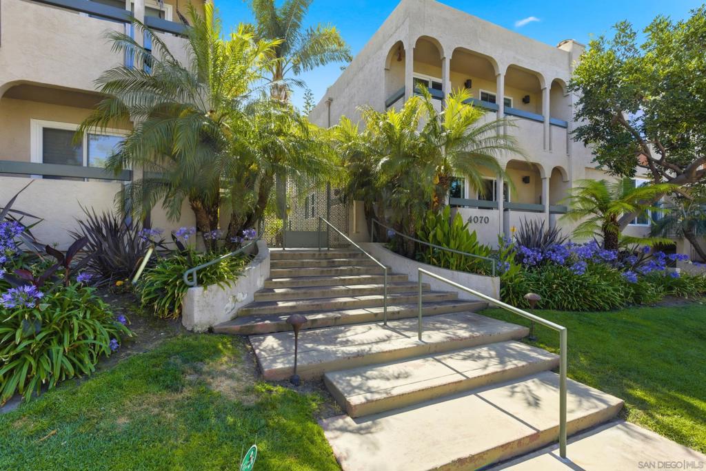 4070 Riviera Dr - photo 8