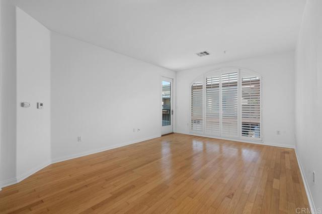 Detail Gallery Image 9 of 27 For 3857 Pell Pl #406,  San Diego,  CA 92130 - 2 Beds | 2 Baths