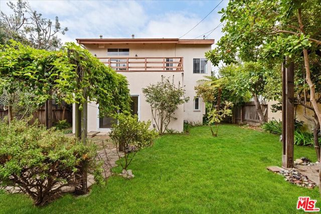 1018 Wellesley Avenue, Los Angeles CA: https://media.crmls.org/mediaz/bc3a0300-13b2-4369-9605-67b045c8c1b8.jpg