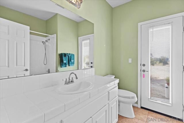 31252 North Star Way, Valley Center CA: https://media.crmls.org/mediaz/bc3a4275-bce7-4d0f-99d4-dd99ad01c230.jpg