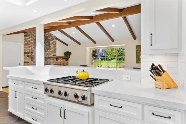 24 Terrace Way, Felton CA: https://media.crmls.org/mediaz/bc3acbb2-687c-44b2-948a-dcf1fa43e0c7.jpg