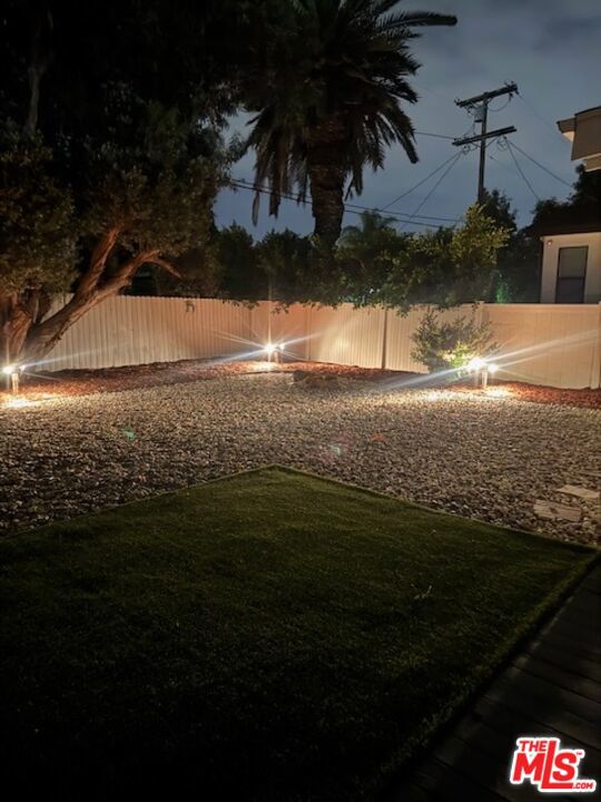 https://media.crmls.org/mediaz/bc3bc9e9-5a6b-4fe6-b989-ec6a895028ea.jpg?preset=X-Large