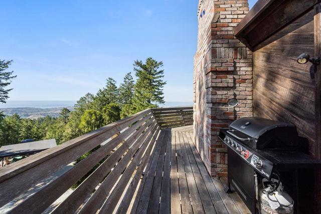 200 S Ranch Road, Pescadero CA: https://media.crmls.org/mediaz/bc3bcb17-d639-4975-8837-36612d436d36.jpg
