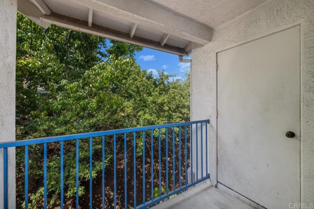 Image 21 of 30 For 10337 Azuaga Street 218