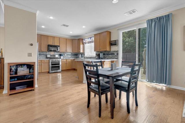 1751 Brighton Drive, Hollister CA: https://media.crmls.org/mediaz/bc3cc9f2-44e8-457e-93c4-a7964f57e800.jpg