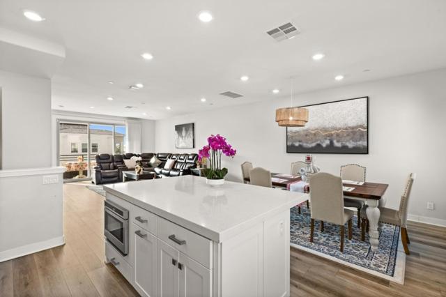202 Keeper, Irvine CA: https://media.crmls.org/mediaz/bc3eb2ed-5b40-4218-bdf1-7c94f06c1ce7.jpg