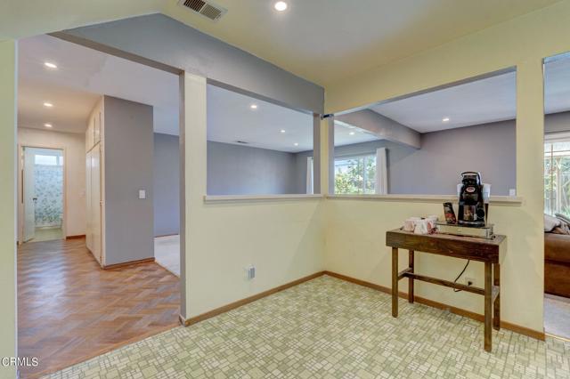 Detail Gallery Image 9 of 32 For 2076 Airedale Ave, Ventura,  CA 93003 - 3 Beds | 2 Baths