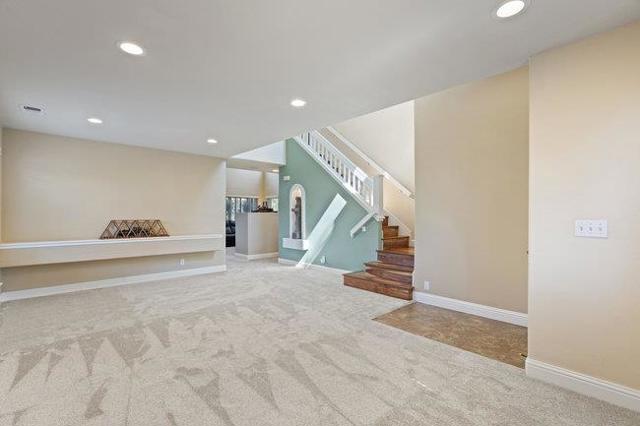 2421 Valley View Road, Hollister CA: https://media.crmls.org/mediaz/bc416edb-85d9-4b80-91ae-811261001d67.jpg