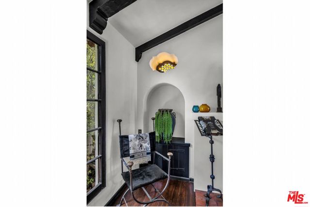 1423 Warnall Avenue, Los Angeles CA: https://media.crmls.org/mediaz/bc41aa58-df15-4cd3-b443-6d8f153ae7f0.jpg