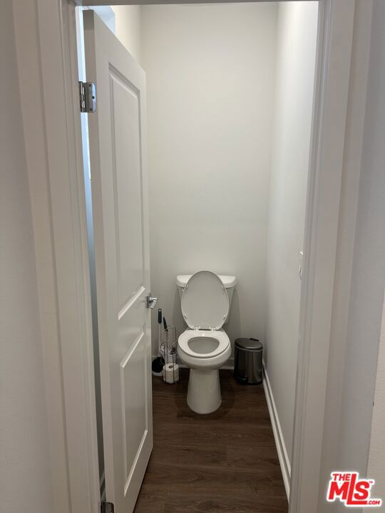 https://media.crmls.org/mediaz/bc440a41-420a-4ba5-90d3-576cf9f3f6c5.jpg?preset=X-Large