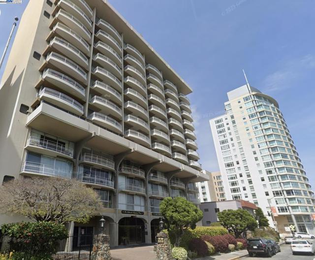 1555 Lakeside, Oakland CA: https://media.crmls.org/mediaz/bc453a0e-d057-4495-bf3b-1fed66ec65e3.jpg
