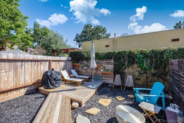 5011 E Mountain View Dr, San Diego CA: https://media.crmls.org/mediaz/bc453e88-97ec-4aab-a764-7f5661d89645.jpg