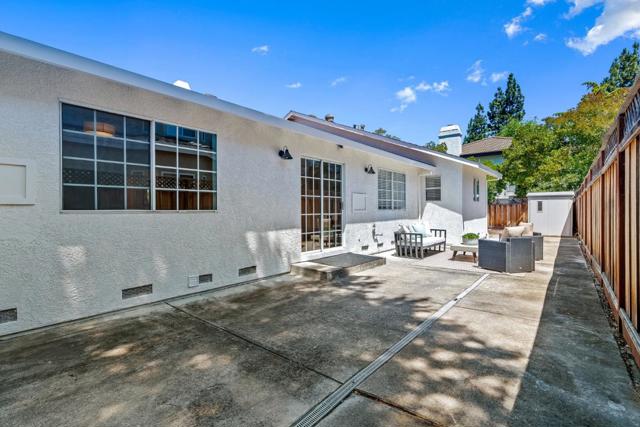 20730 Dunbar Drive, Cupertino CA: https://media.crmls.org/mediaz/bc45fe01-1e3d-4492-9db5-e05655b7b142.jpg
