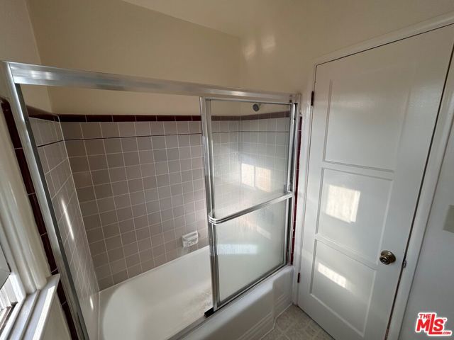 3011 Santa Monica Boulevard, Santa Monica CA: https://media.crmls.org/mediaz/bc4665bd-4f0e-42bc-ad51-8c9ee75ae002.jpg