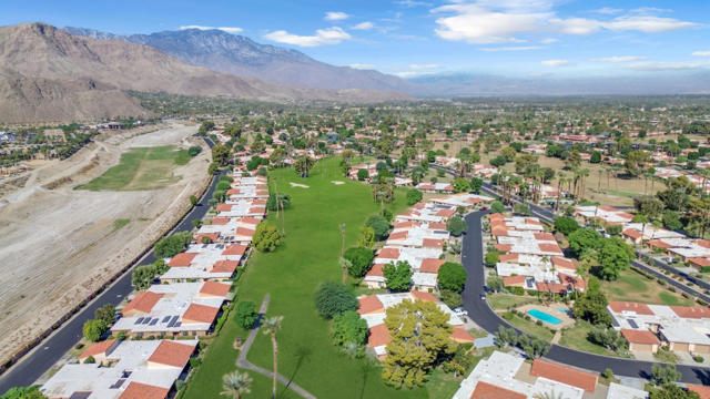 26 Majorca Drive, Rancho Mirage CA: https://media.crmls.org/mediaz/bc46cf20-6090-4e91-b308-2567cd9f2651.jpg