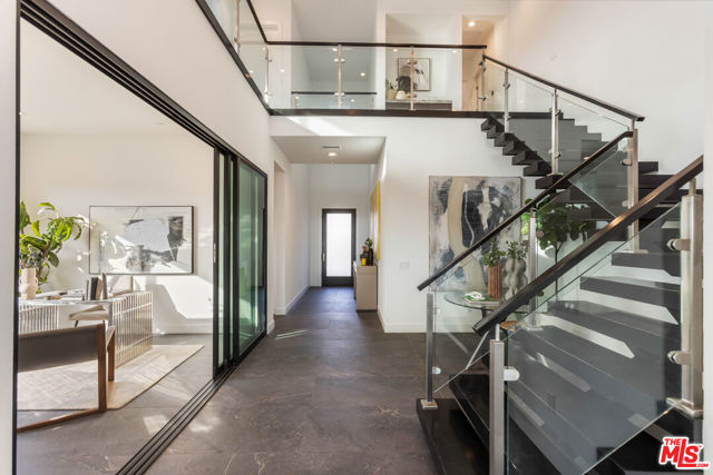 20668 W Hummingbird Court, Porter Ranch CA: https://media.crmls.org/mediaz/bc497b4b-5ab6-435d-835c-55003d7f0c10.jpg