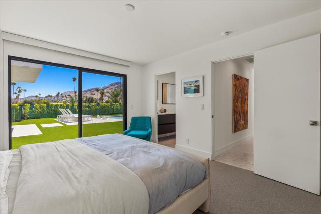 2290 S Yosemite Drive, Palm Springs CA: https://media.crmls.org/mediaz/bc49eb5c-7d04-458c-b81b-89fd238e0c81.jpg