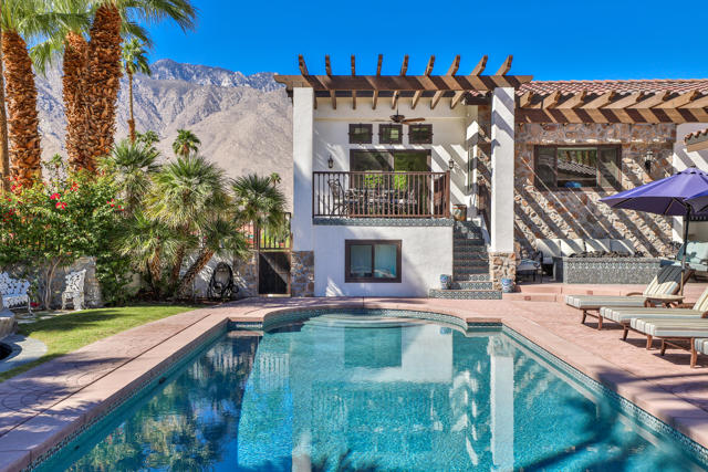 3330 Andreas Hills Drive, Palm Springs CA: https://media.crmls.org/mediaz/bc4ab943-ff3d-4624-9a62-3381e3506295.jpg