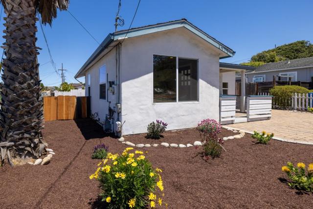 1475 Hilby Avenue, Seaside CA: https://media.crmls.org/mediaz/bc4ac0c7-bcb1-467b-921c-407d36c421f5.jpg