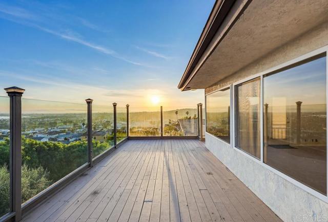 Detail Gallery Image 19 of 70 For 3539 Mount Laurence Dr, San Diego,  CA 92117 - 4 Beds | 3 Baths