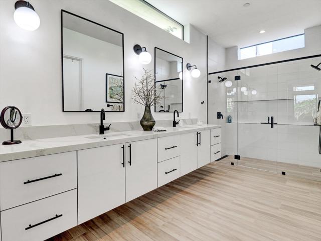 54050 Avenida Obregon, La Quinta CA: https://media.crmls.org/mediaz/bc4bab0f-30d7-483c-9859-072ac6561a3f.jpg