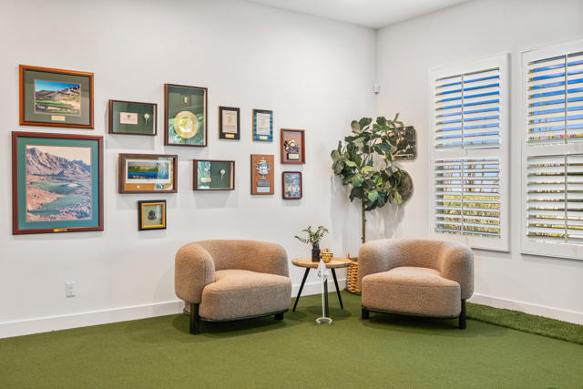 81350 Merv Griffin Way, La Quinta CA: https://media.crmls.org/mediaz/bc4bac39-8311-40ef-8850-616734a84768.jpg