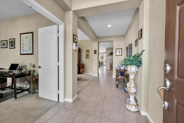 3854 Blue Sky Way, Palm Springs CA: https://media.crmls.org/mediaz/bc4bfbbf-5415-4c98-bd44-e474cf342ea5.jpg