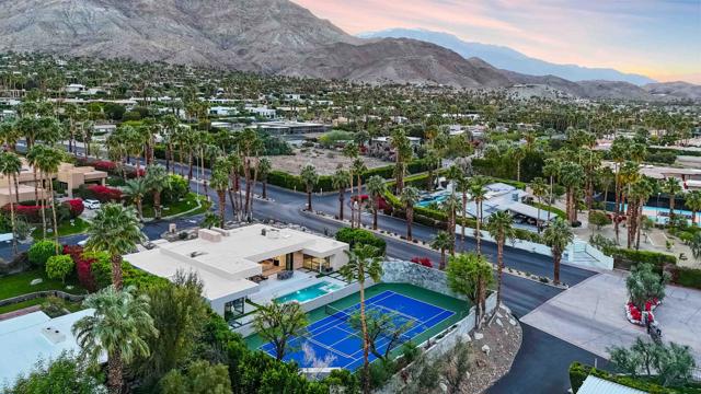 70630 Boothill Rd, Rancho Mirage CA: https://media.crmls.org/mediaz/bc4c8dfd-9df4-4f58-bef6-942271089952.jpg