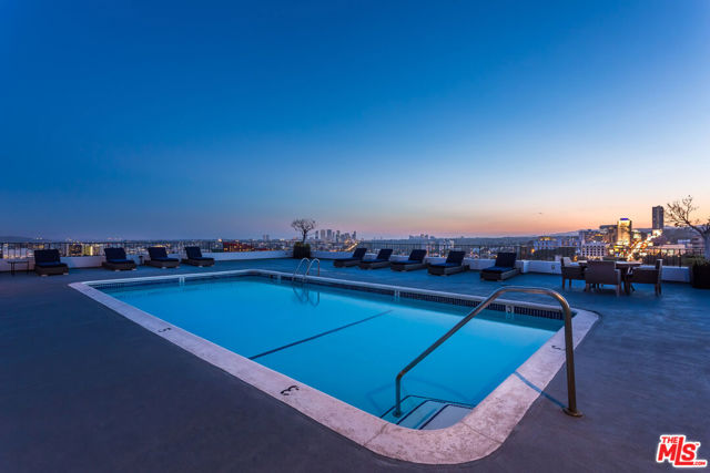 1100 Alta Loma Road, West Hollywood CA: https://media.crmls.org/mediaz/bc4cb4a1-9e45-49e6-be2a-6c001d684d17.jpg