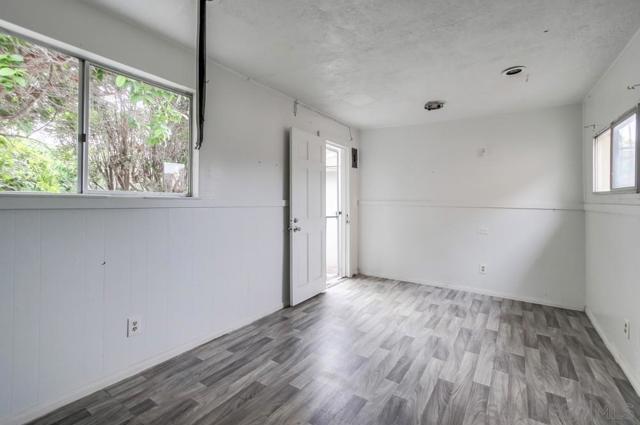 1354 Chalcedony St, San Diego CA: https://media.crmls.org/mediaz/bc4cca96-5d1e-434e-817f-962da5a669dc.jpg