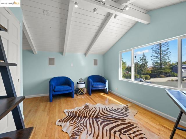 Image 29 of 48 For 8 Skander Ct