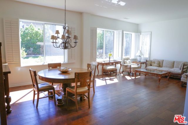 Image 4 of 36 For 5338 Via Dolores