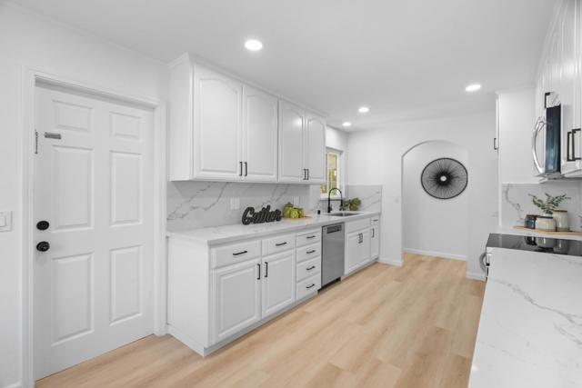 5571 Sunny Oaks Drive, San Jose CA: https://media.crmls.org/mediaz/bc4d7ca0-0741-4fbb-bfa2-5bdd675ed62d.jpg