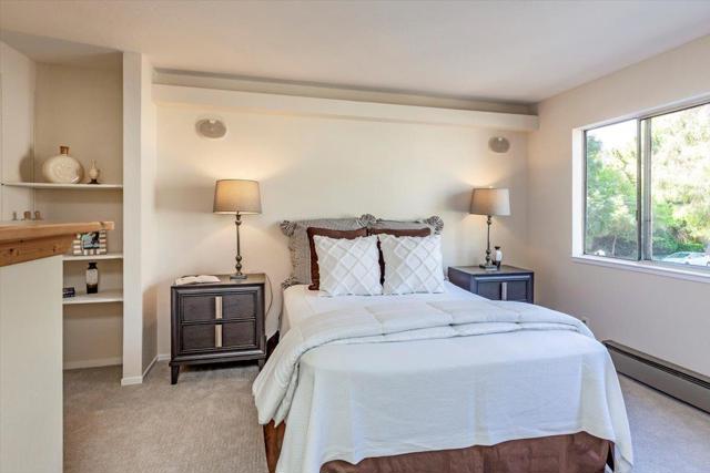 165 E Okeefe Street, Menlo Park CA: https://media.crmls.org/mediaz/bc4dc920-67a8-40ef-97ea-200d76325480.jpg