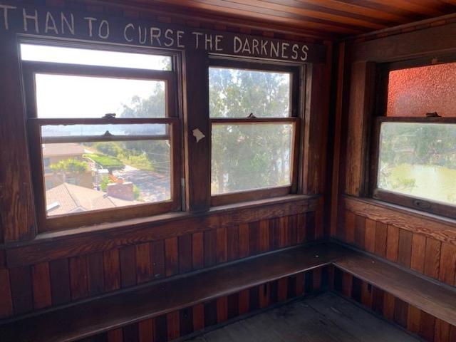 21130 E Cliff Drive, Santa Cruz CA: https://media.crmls.org/mediaz/bc4e84c2-1d1d-49e1-9bc1-19cda630ed82.jpg