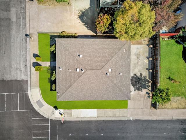 190 Ronan Avenue, Gilroy CA: https://media.crmls.org/mediaz/bc4e9520-a2f1-419a-8b34-a5a173d82e13.jpg