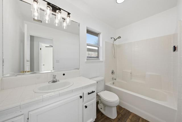 612 Saffron Street, Hanford CA: https://media.crmls.org/mediaz/bc4f5a88-695d-44b0-b704-9770f84b4698.jpg