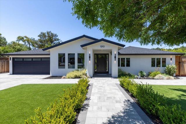 1210 Larnel Place, Los Altos CA: https://media.crmls.org/mediaz/bc4fdf38-c510-4061-b23e-45b8d185e125.jpg