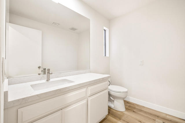 46428 War Bonnet Circle, Indian Wells CA: https://media.crmls.org/mediaz/bc50212a-b6f0-4eda-b8c6-4ca119dad111.jpg