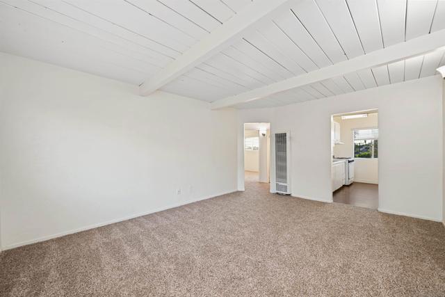 4204 06 Division St, San Diego CA: https://media.crmls.org/mediaz/bc505377-a214-427a-bed2-411a46536f4a.jpg